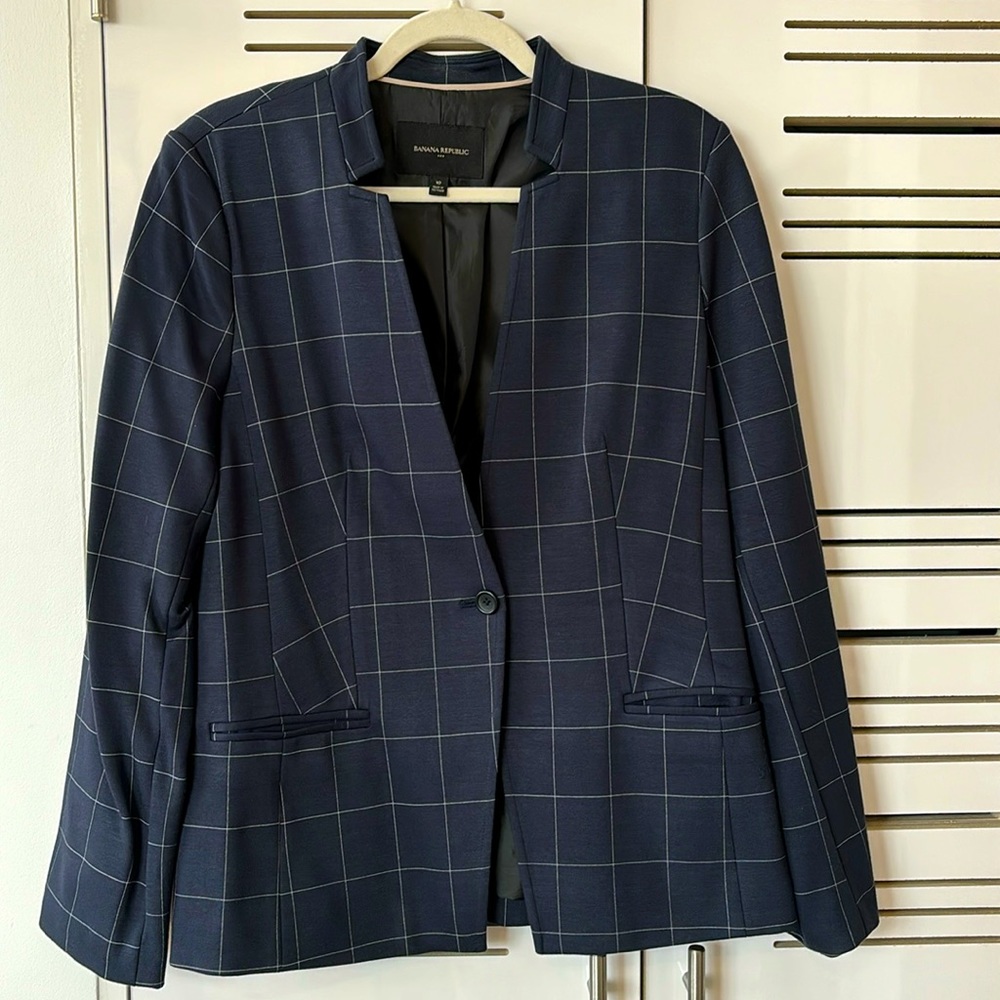 Banana Republic Blazer.